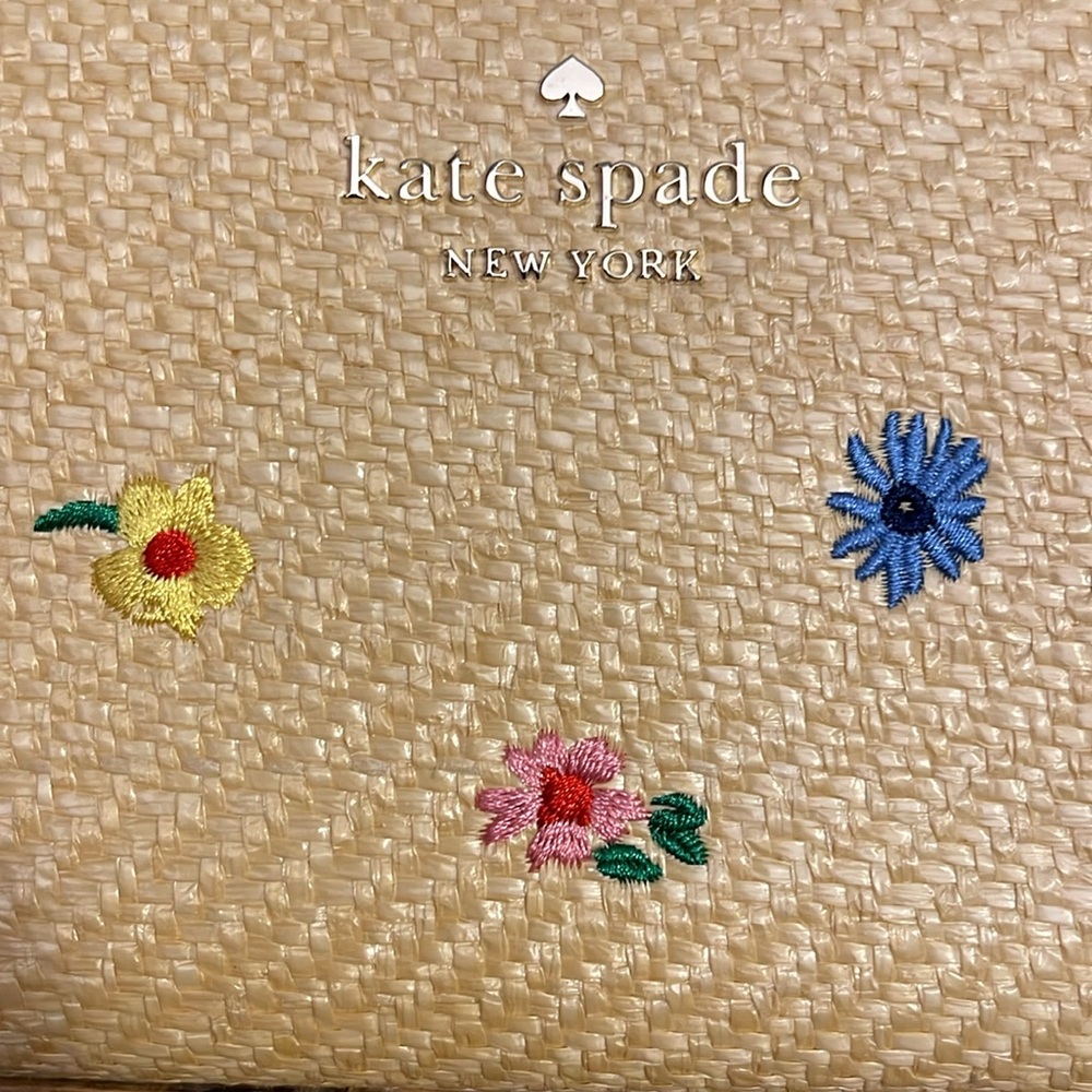 NWT Kate Spade - Garden Bouquet Wallet - Picture 2 of 7